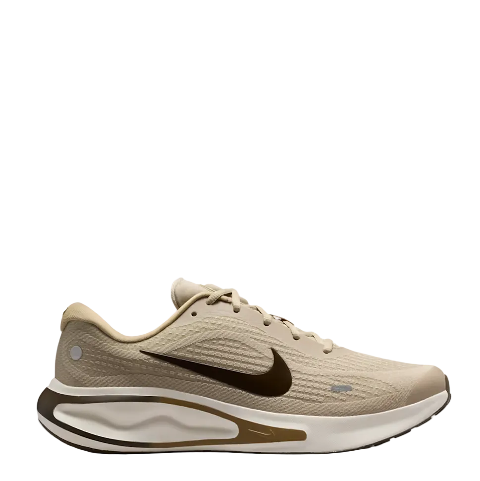 White sneaker with 'Vulcort' logo and 'Game Set Match!' text on a white background